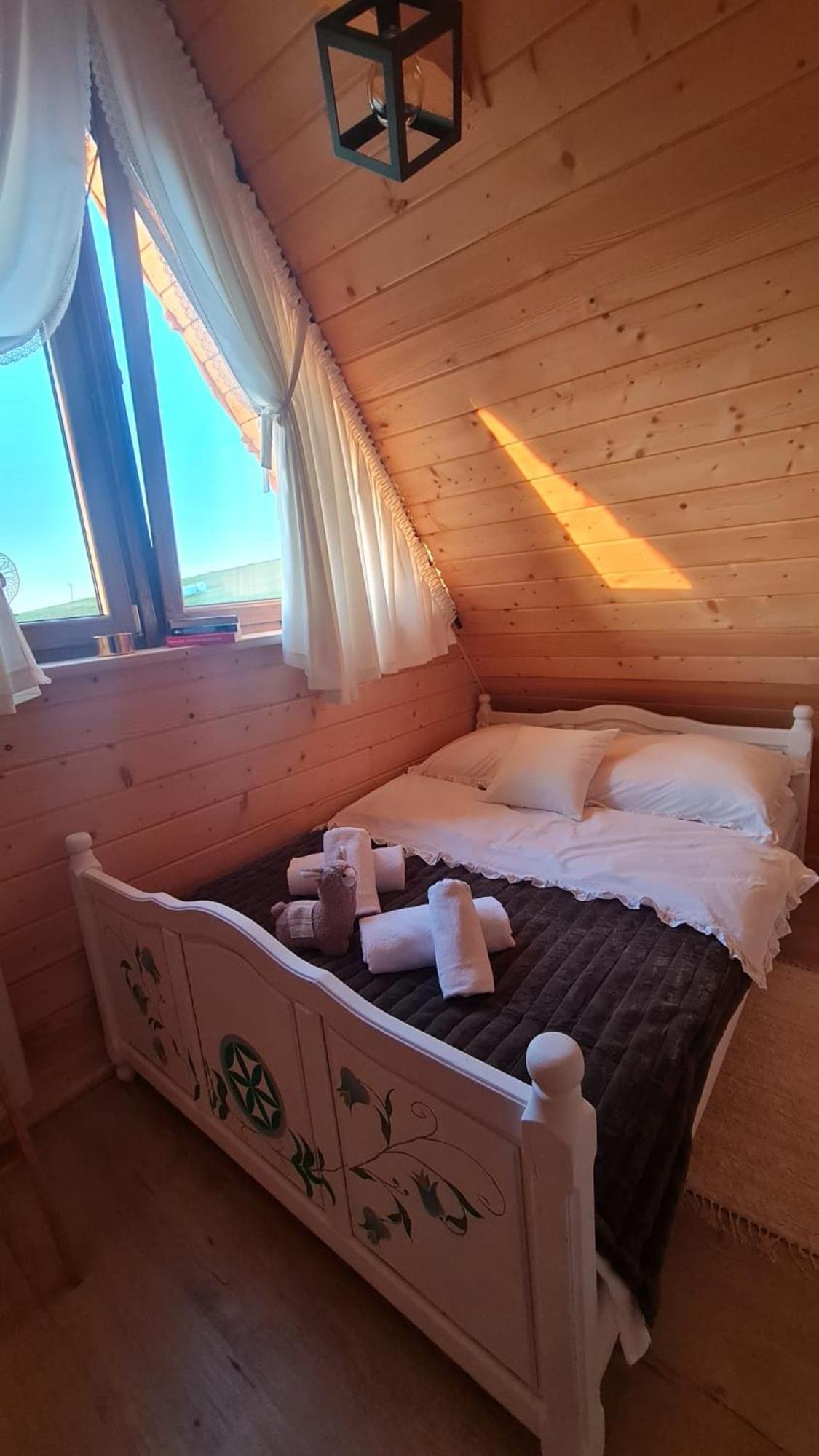 Malowany Domek W Gorach Ciche  Bagian luar foto